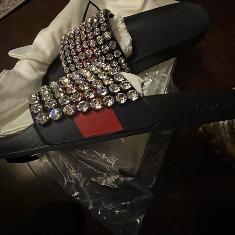 Gucci Slides - BRAND NEW. Never worn